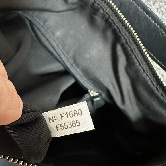 Coach Black and Gray Signature Hobo Bag - Picture 3 of 7